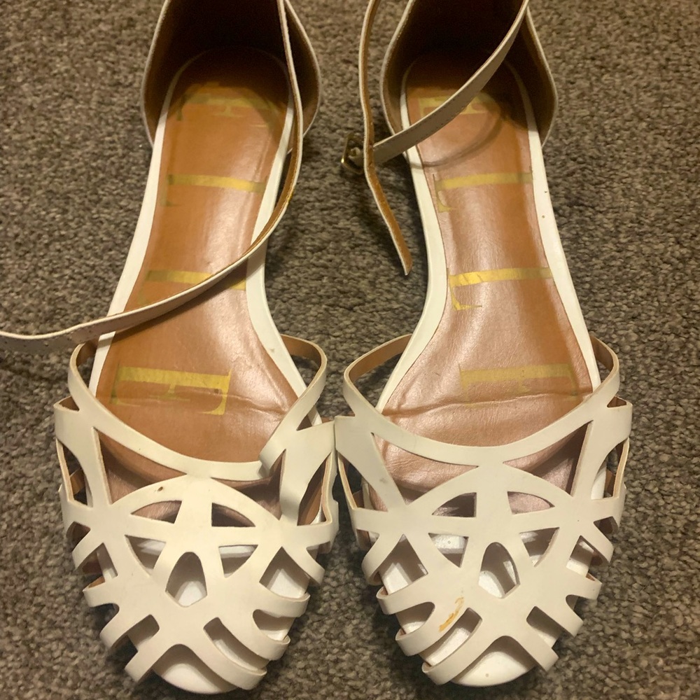 Women’s sandals